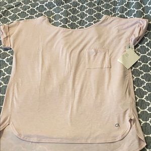 Gap fit breathe oversized pocket tee